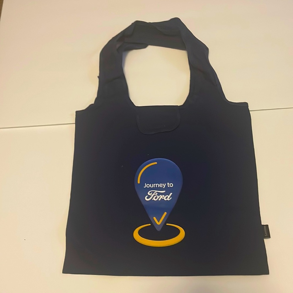 Navy New Ford promo travel TOTE  with Velcro fastener 🌺